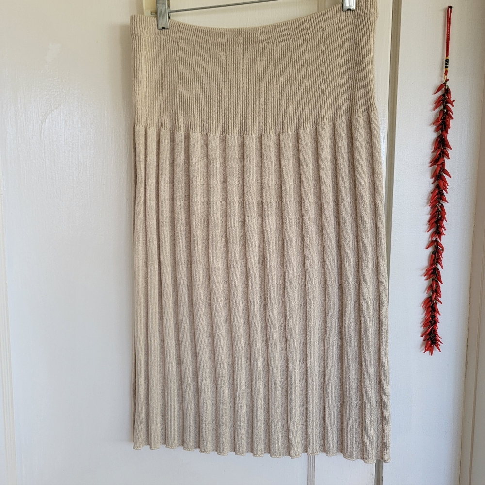 Vintage Pleated Knit Skirt